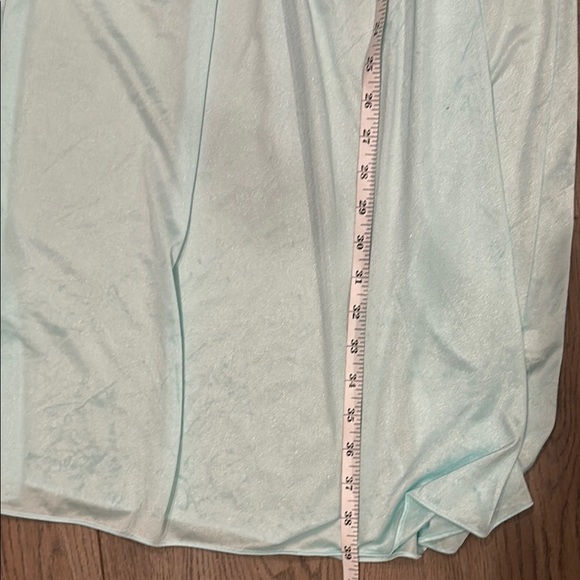 Gilead Vintage Sea Blue Green Lace Trim Nightgown and Robe Set Size Medium - Picture 11 of 13